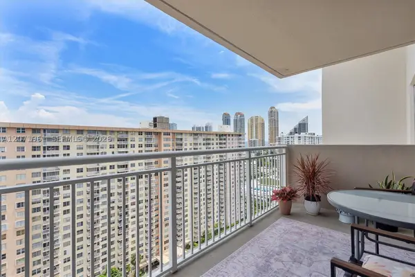 250 174th St #2211, Sunny Isles Beach, FL 33160