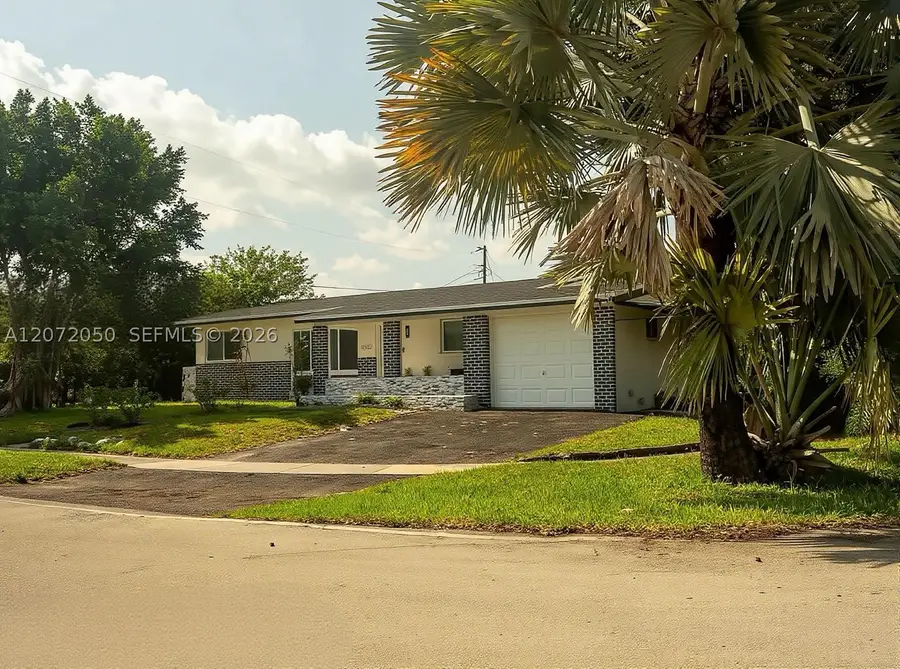 5090 SW 9th Ct, Plantation, FL 33317 - #2