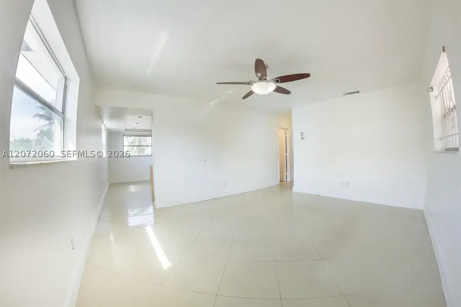 344 SW 1st St #6, Pompano Beach, FL 33060 - #3