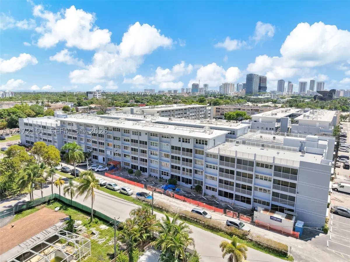 215 SE 3rd Ave #206B, Hallandale Beach, FL 33009 - #1