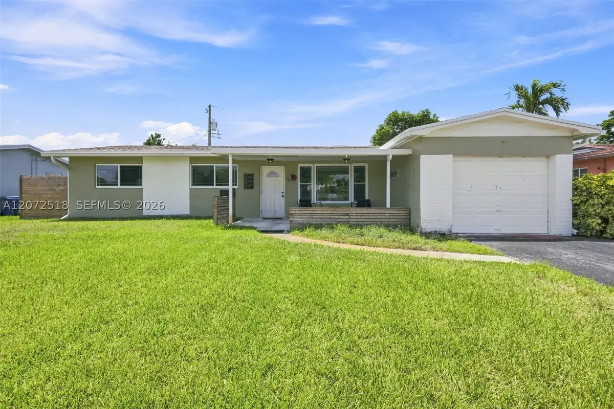 7640 NW 8th St, Pembroke Pines, FL 33024 - #1