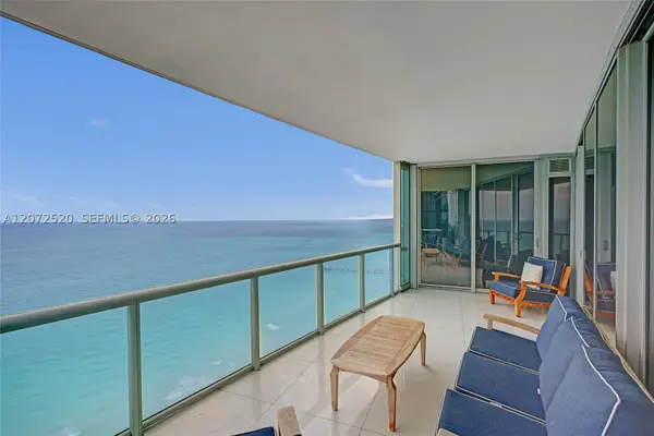 17121 Collins Ave #3206, Sunny Isles Beach, FL 33160