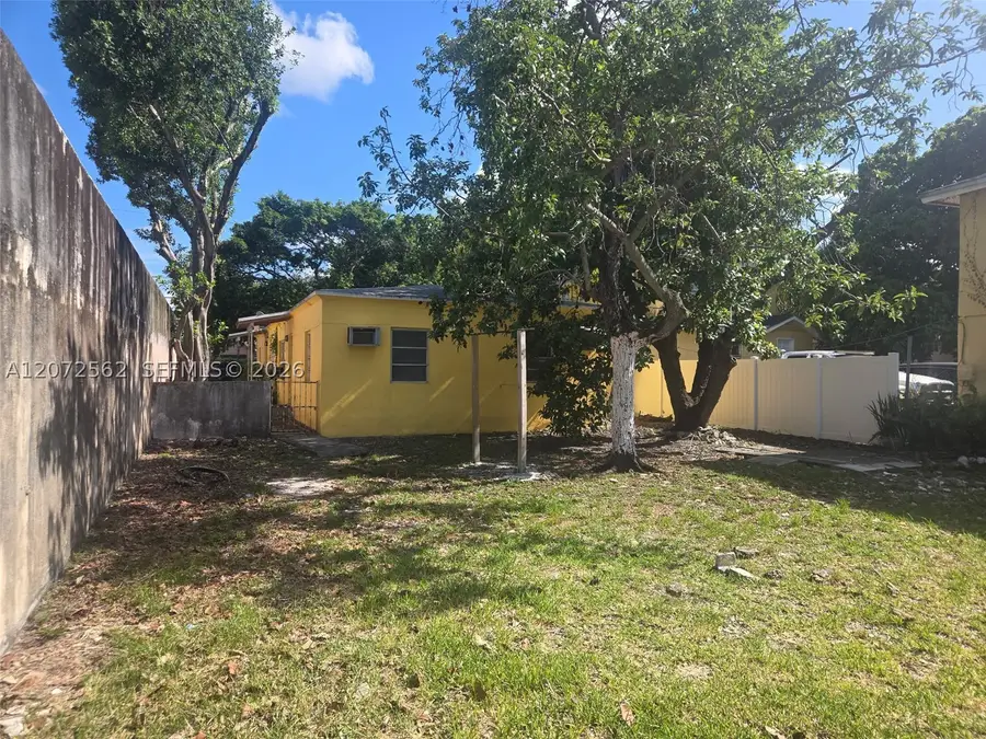 1021-23 NW 28th St, Miami, FL 33127 - #3