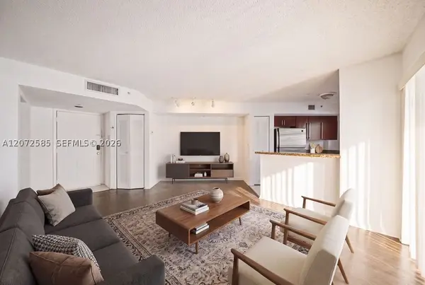 771 N Pine Island Rd #205, Plantation, FL 33324