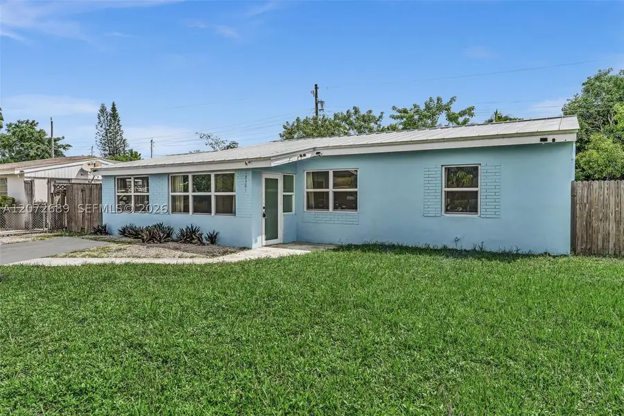 18381 NE 21st Pl, North Miami Beach, FL 33179 - #3