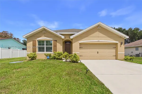 301 SE Volkerts Ter, Port St Lucie, FL 34983