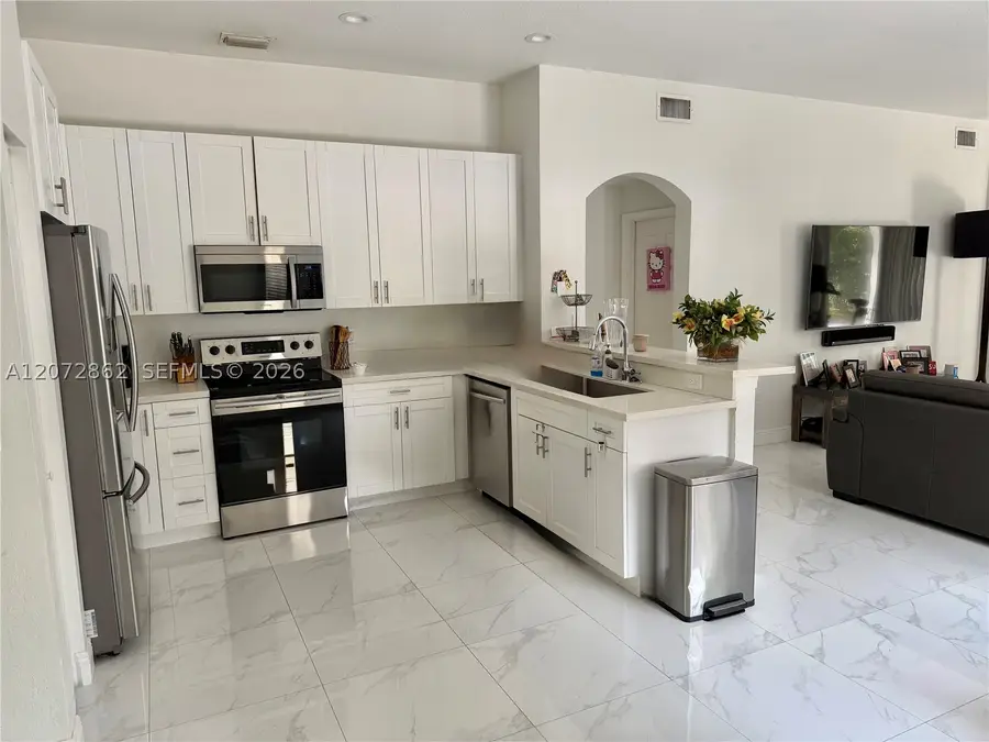 16747 NW 10th St, Pembroke Pines, FL 33028 - #2