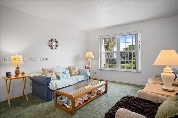 380 NW 69th Ave #205, Plantation, FL 33317