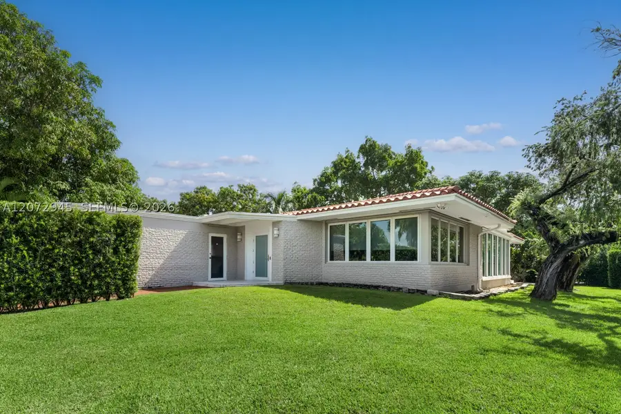 8901 Hawthorne Ave, Surfside, FL 33154 - #2