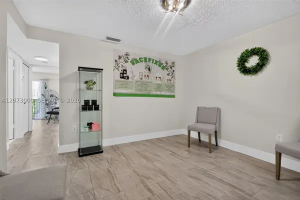 199 SW 12th Ave #415B, Miami, FL 33130