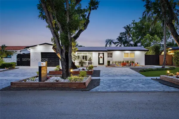 1721 NW 114th Ave, Pembroke Pines, FL 33026
