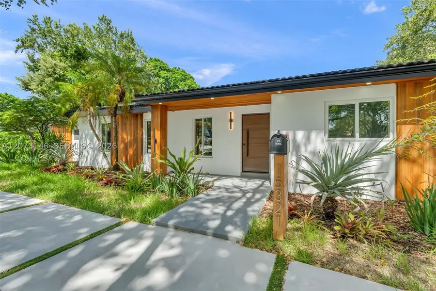 15321 SW 82nd Ave, Palmetto Bay, FL 33157 - #3