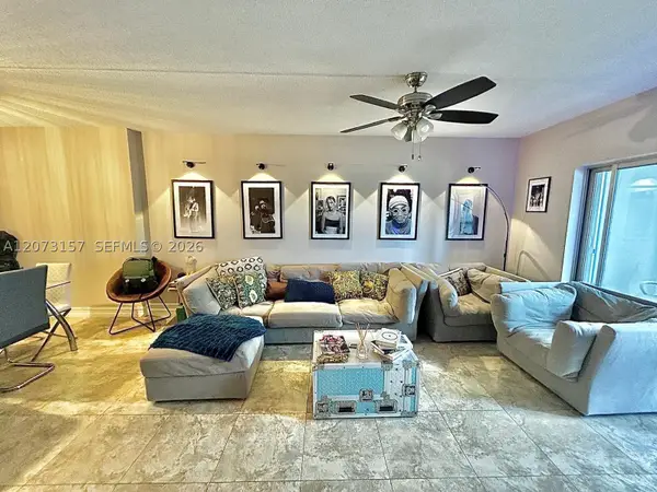 3800 Hillcrest Dr #315, Hollywood, FL 33021