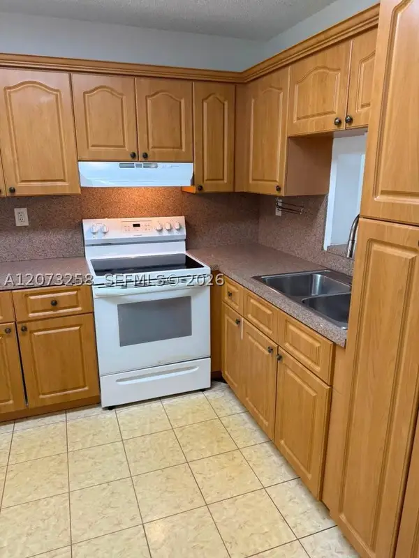 1830 SW 81st Ave #4211, North Lauderdale, FL 33068