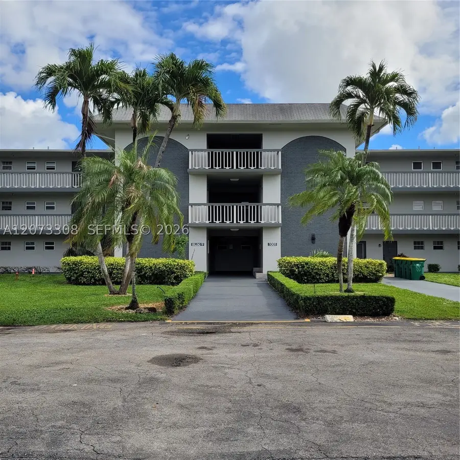1001 Hillcrest Ct #215, Hollywood, FL 33021 - #3