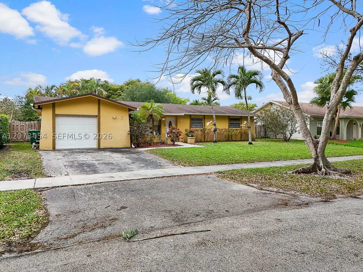 5009 SW 104th Ave, Cooper City, FL 33328 - #1