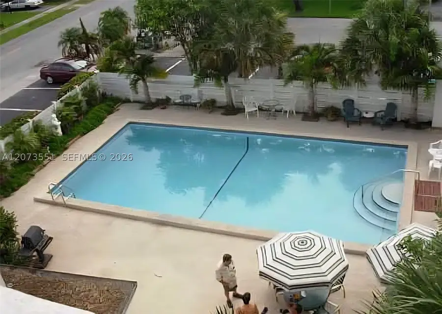 1425 Arthur St #414B, Hollywood, FL 33020 - #2