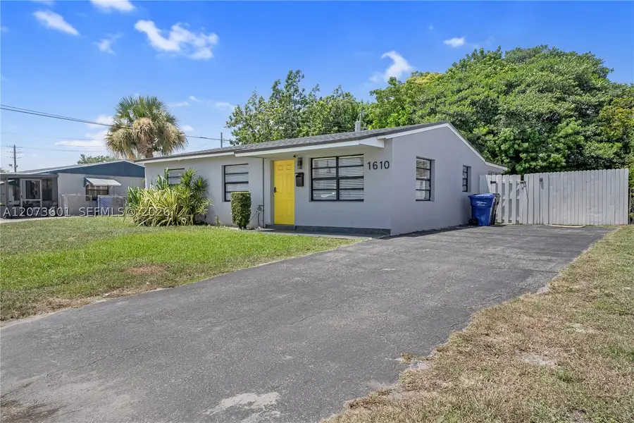 1610 S 24th Ct, Hollywood, FL 33020 - #2