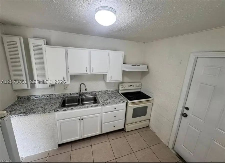 Address Withheld By Seller, Fort Myers, FL 33916 - #2