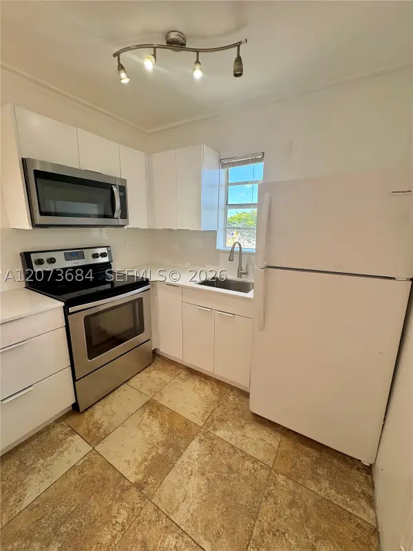 1020 SW 7 Th #9, Miami, FL 33130