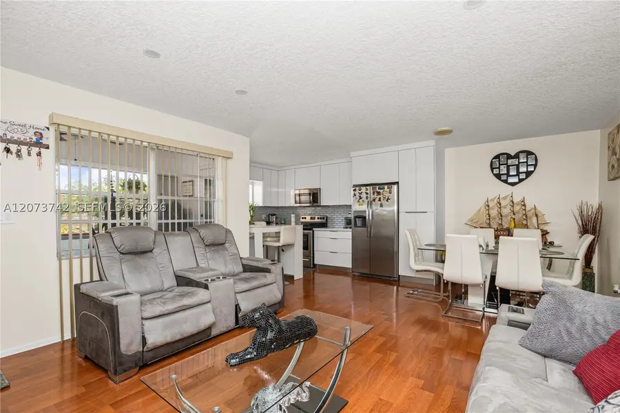 5300 Washington St #E209, Hollywood, FL 33021 - #2