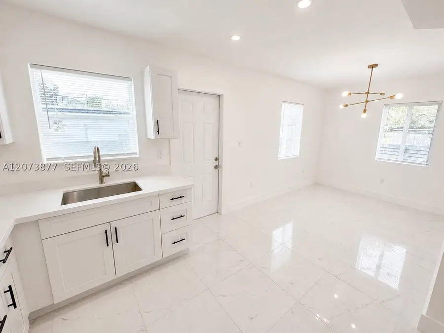 1800 NE 154th St, North Miami Beach, FL 33162 - #3