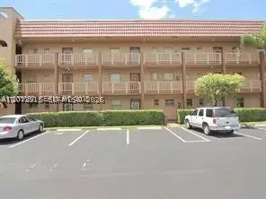9360 Sunrise Lakes Blvd #302, Sunrise, FL 33322