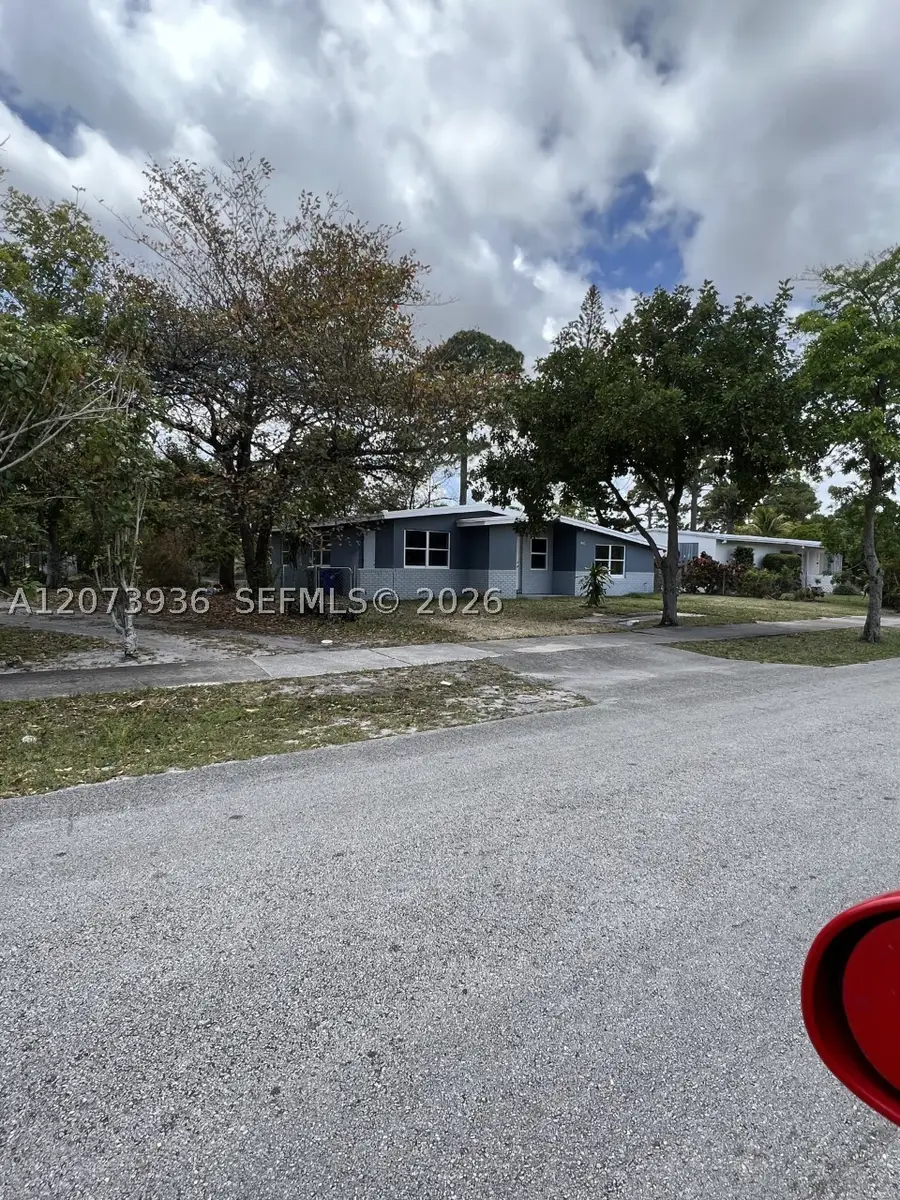 1704 NW 18th St, Fort Lauderdale, FL 33311 - #3