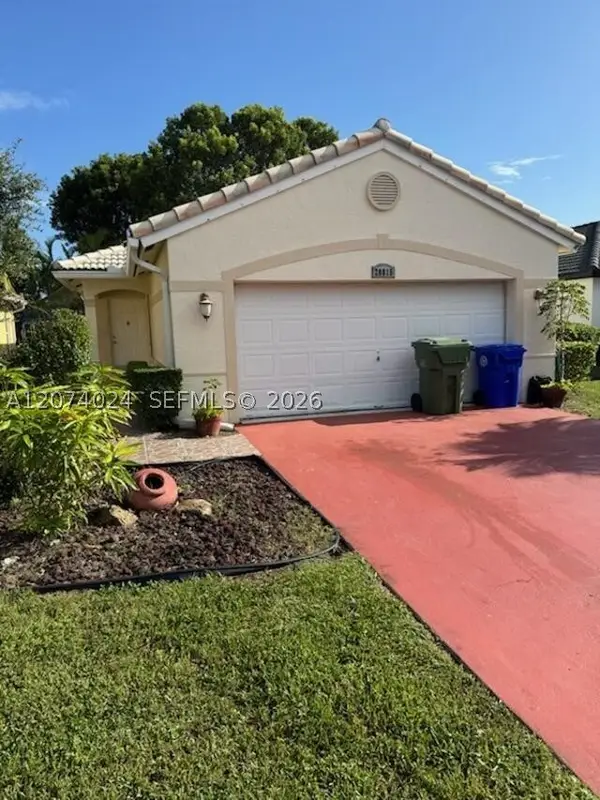 20815 NW 15th St, Pembroke Pines, FL 33029