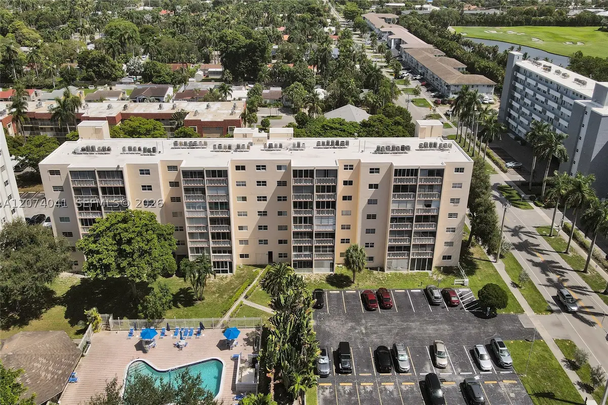 1001 NE 14th Ave #402, Hallandale Beach, FL 33009 - #1