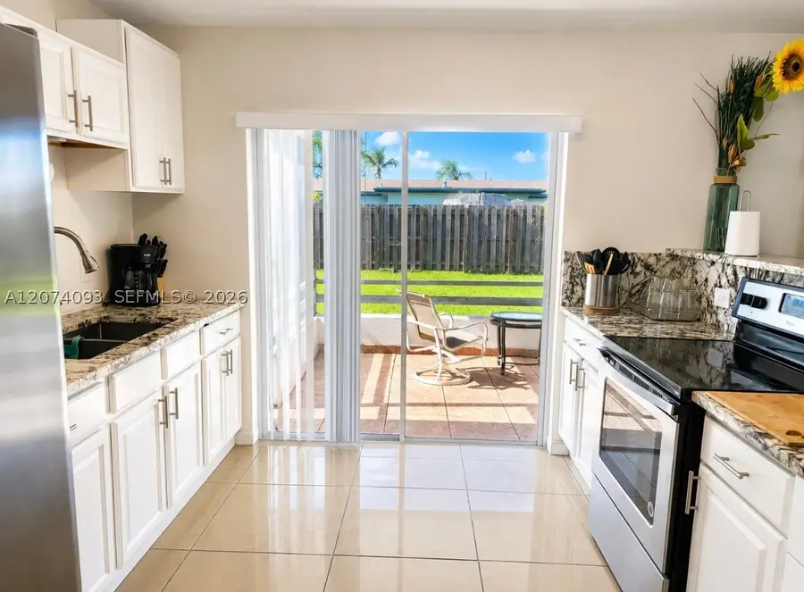 9331 NW 24th Pl, Sunrise, FL 33322 - #2