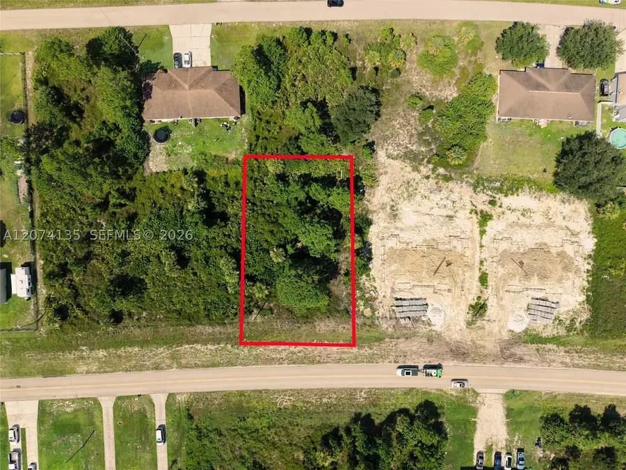960 Eisenhower Blvd, Lehigh Acres, FL 33974 - #2