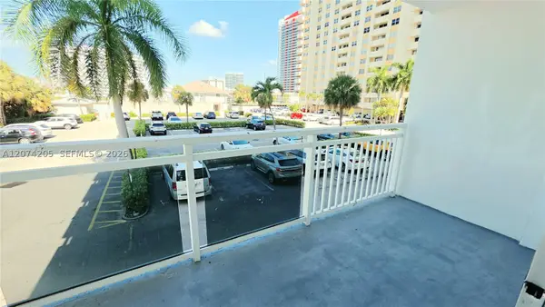 1849 S Ocean Dr #202, Hallandale Beach, FL 33009