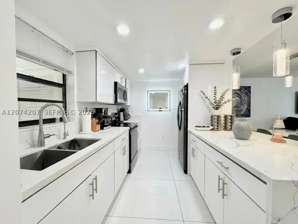 3432 NW 86th Way #201, Sunrise, FL 33351