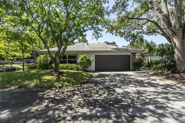 13 Dogwood Rd, Hollywood, FL 33021