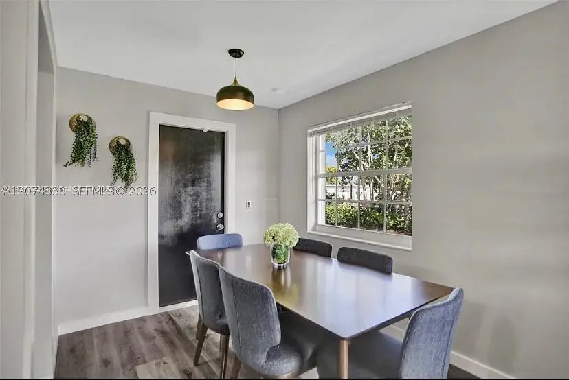 302 NW 9th St, Hallandale Beach, FL 33009 - #3