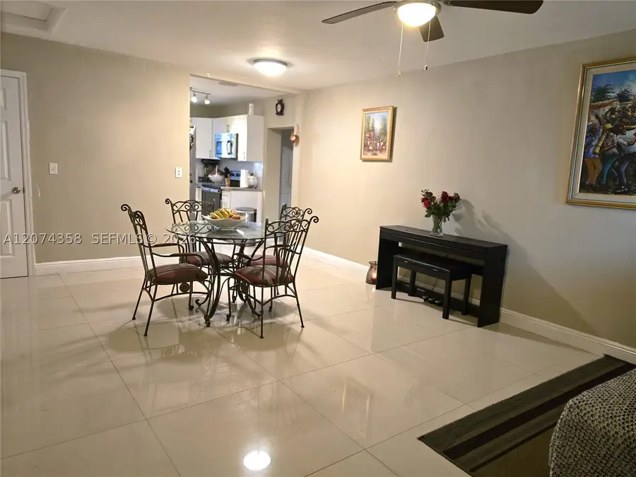 6626 SW 1st Ct, Pembroke Pines, FL 33023 - #2