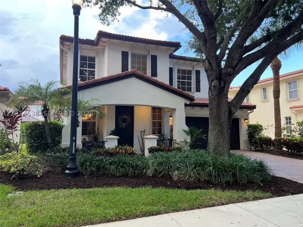 425 Pumpkin Dr, Palm Beach Gardens, FL 33410