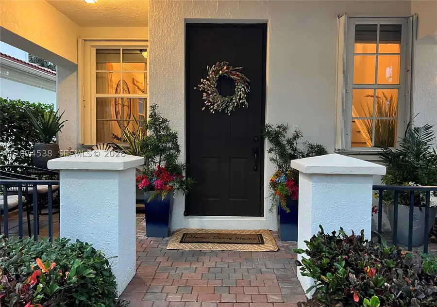 425 Pumpkin Dr, Palm Beach Gardens, FL 33410 - #3