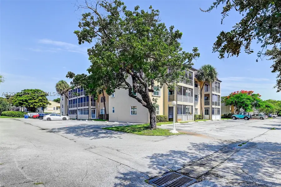 2700 Riverside Dr #303-B, Coral Springs, FL 33065 - #3