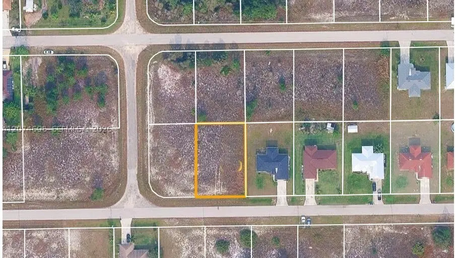 1235 Decature St E, Lehigh Acres, FL 33974 - #1