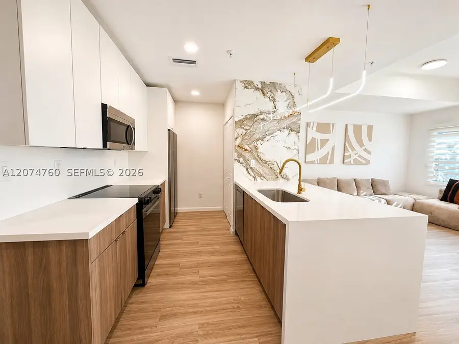 2511 Pierce St #7, Hollywood, FL 33020 - #3