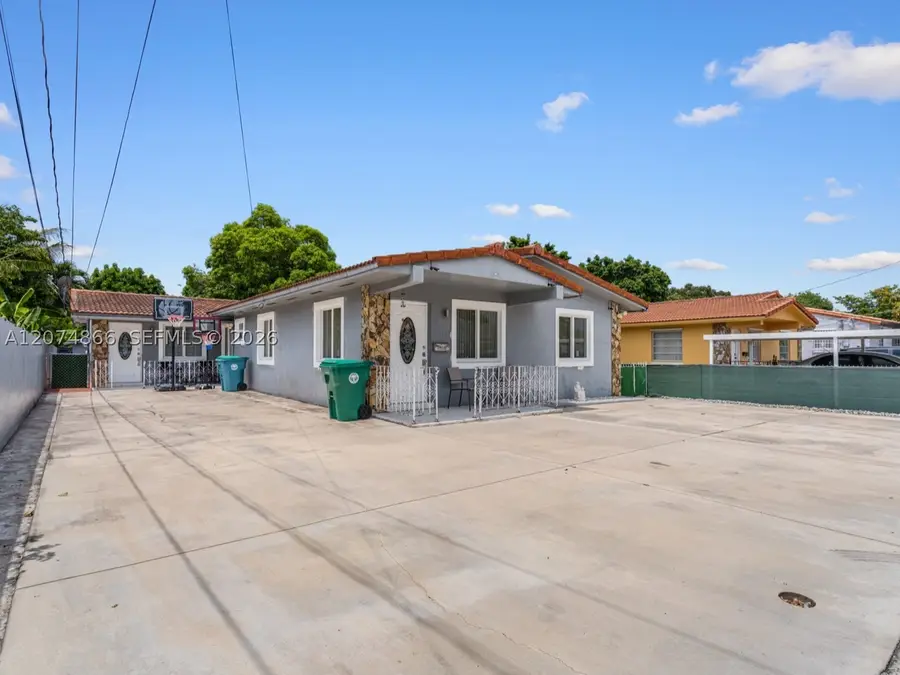 740 NW 32nd Ct, Miami, FL 33125 - #2