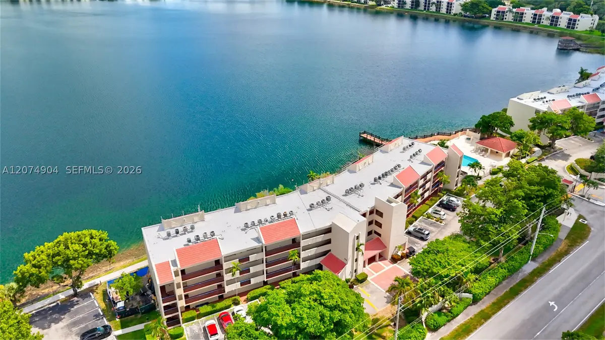 114 Lake Emerald Dr #409, Oakland Park, FL 33309 - #1