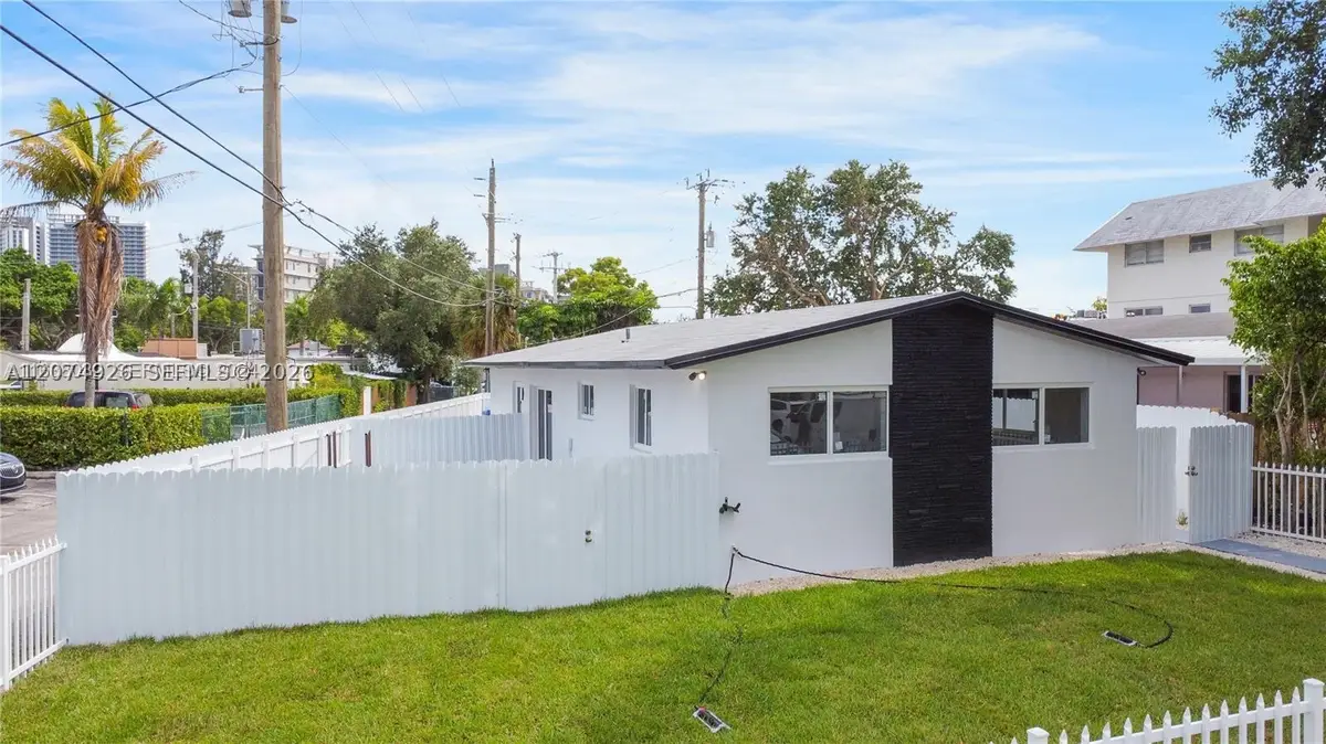 2388-2390 NE 173rd St, North Miami Beach, FL 33160 - #1
