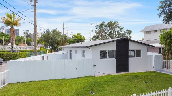2388-2390 NE 173rd St, North Miami Beach, FL 33160