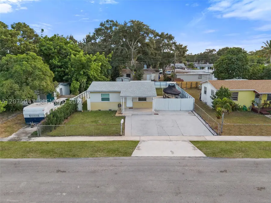 6416 Franklin St, Hollywood, FL 33024 - #2