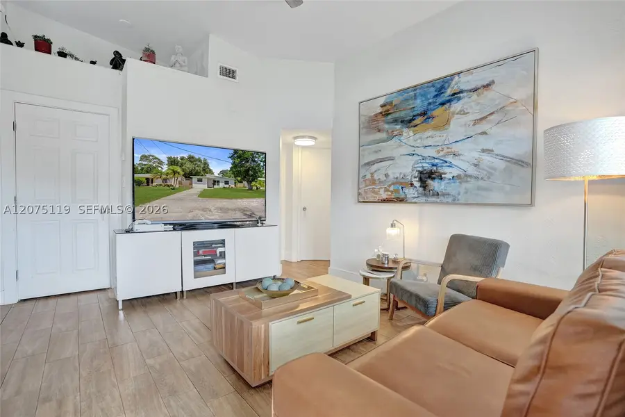 2701 Garfield St, Hollywood, FL 33020 - #2