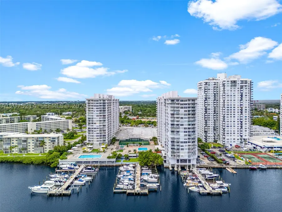 18081 Biscayne Blvd *boat Slip C-8, Aventura, FL 33160 - #3