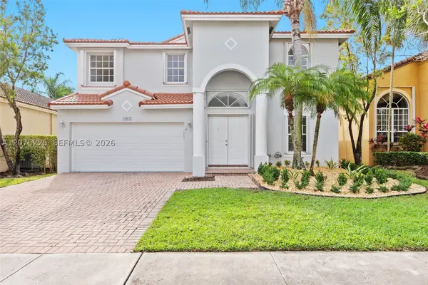 15842 SW 14 St, Pembroke Pines, FL 33027